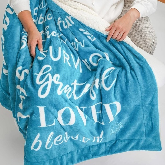 Theodoxia Positive Message Fluffy Blanket, Inspirational Faith Sherpa Throw - Picture 11 of 12